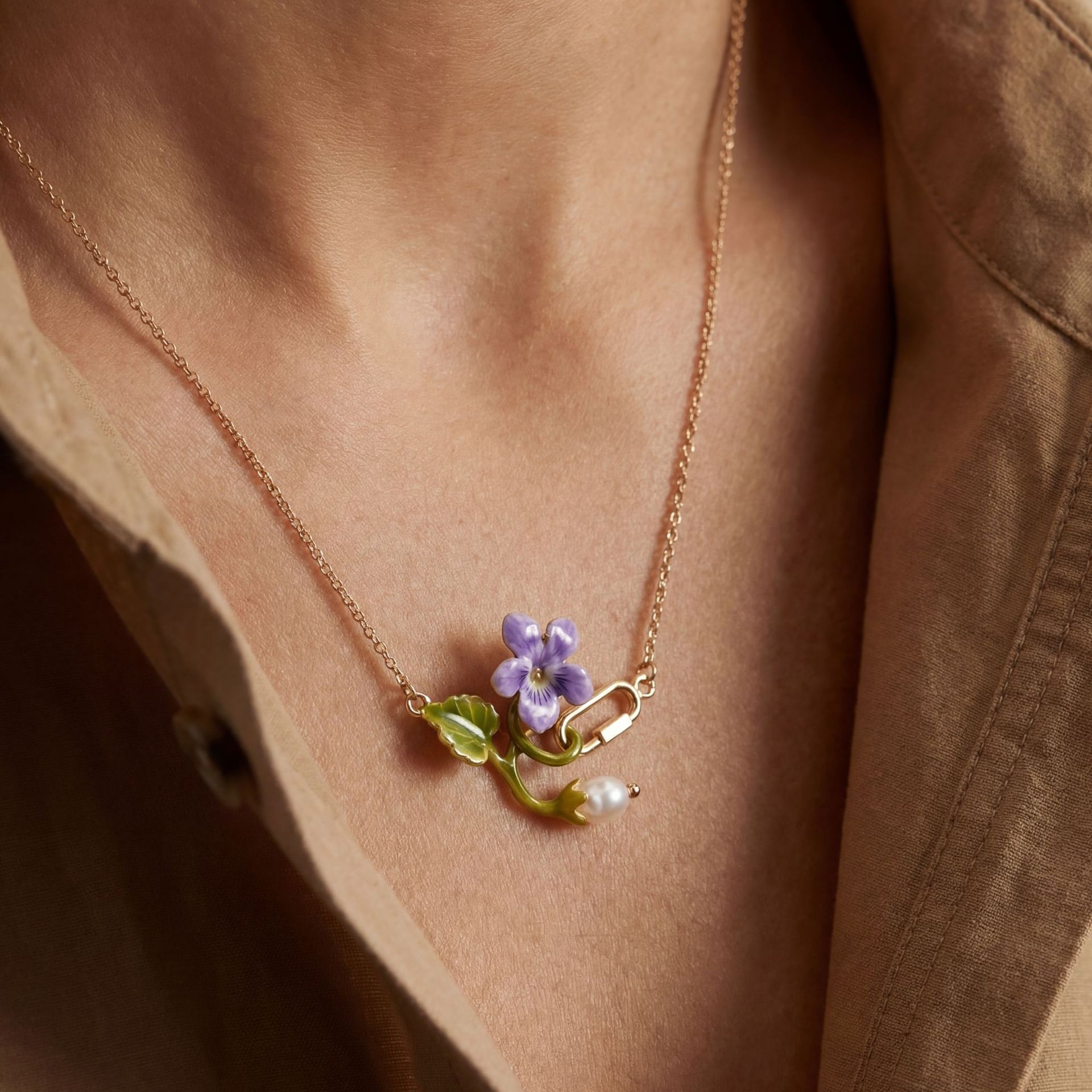 قلادة زهرة الميلاد لمدة 12 شهر - مراجعة Birth Flower Necklace وسعره