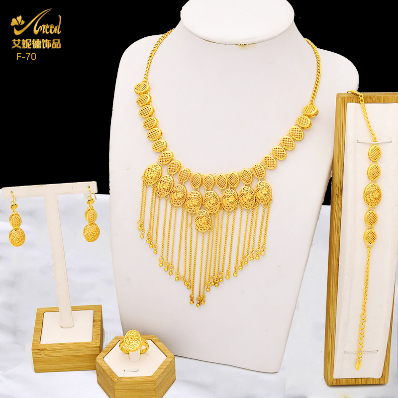 طقم شرابة على شكل قلب للنساء ل - مراجعة Coordinates Bracelet وسعره